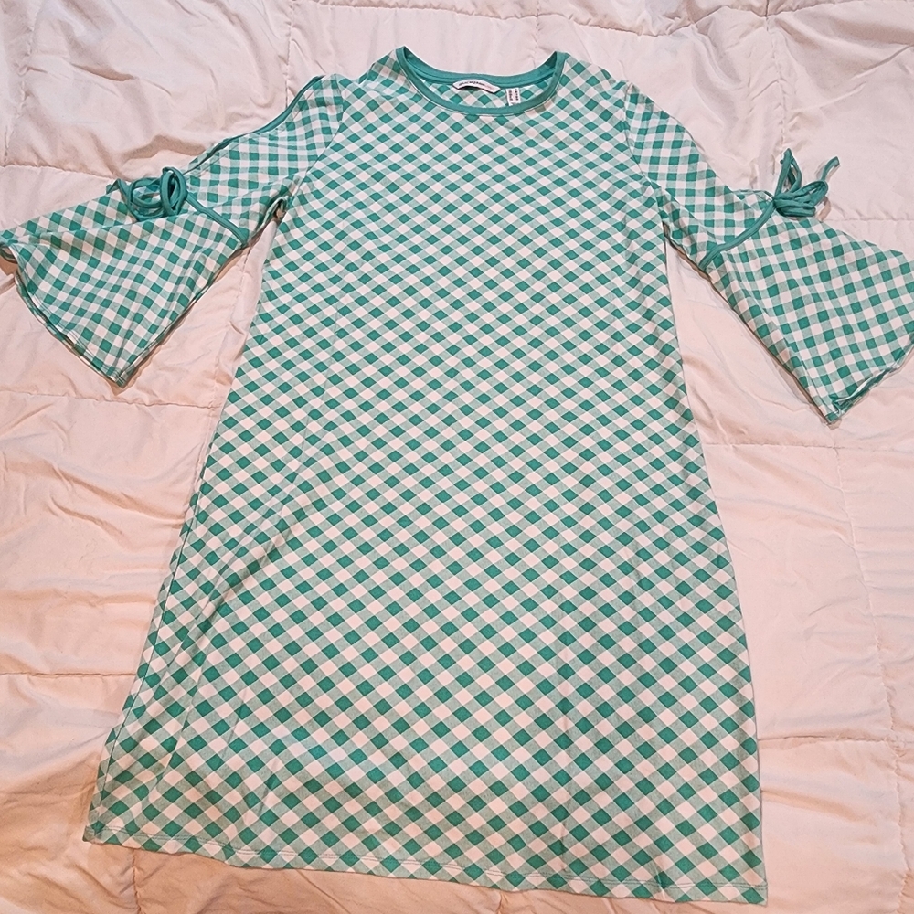 Isaac Mizrahi Live size Small plaid dress. (Fits like Med).